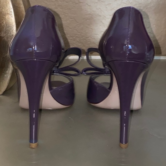 Valentino d'Orsay Patent Leather Bow Pump - Picture 6 of 9